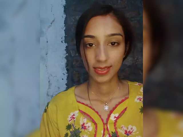 AlinaPopy's BongaCams show and profile