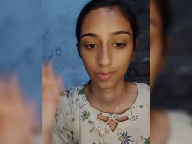 AlinaPopy's BongaCams show and profile