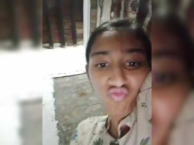 AlinaPopy's BongaCams show and profile