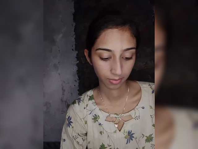 AlinaPopy's BongaCams show and profile