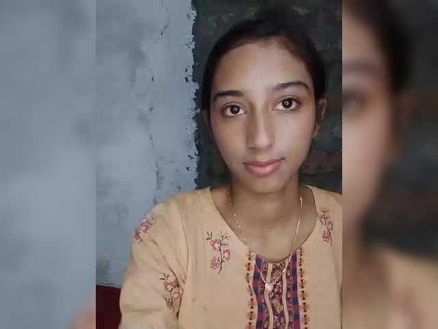 AlinaPopy's BongaCams show and profile