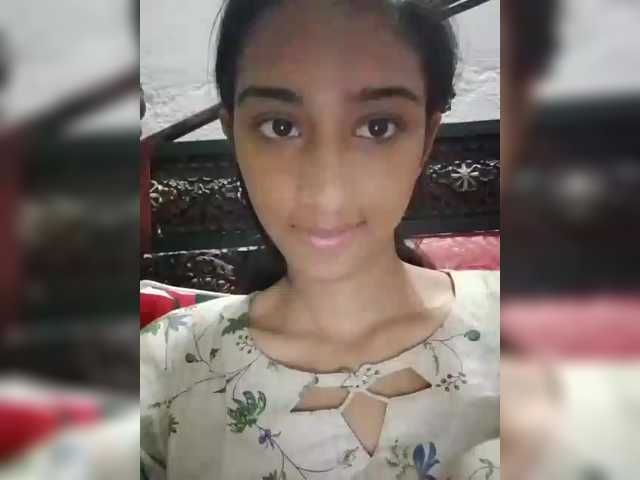 AlinaPopy Live Cam on BongaCams