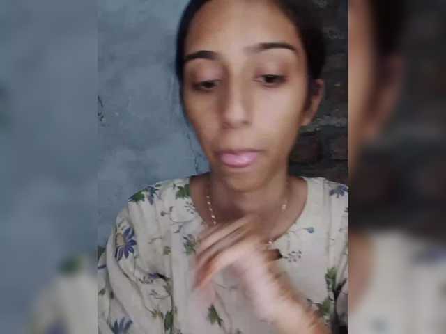 AlinaPopy's BongaCams show and profile