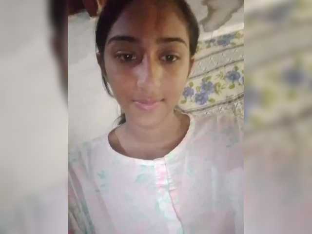 AlinaPopy's BongaCams show and profile