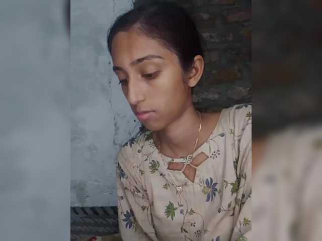 AlinaPopy's BongaCams show and profile