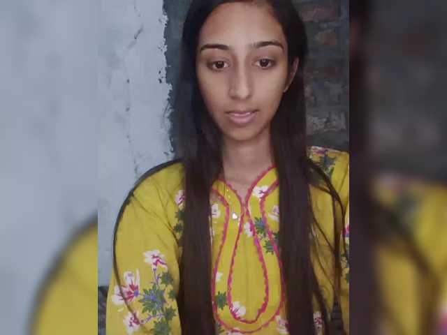 AlinaPopy's BongaCams show and profile