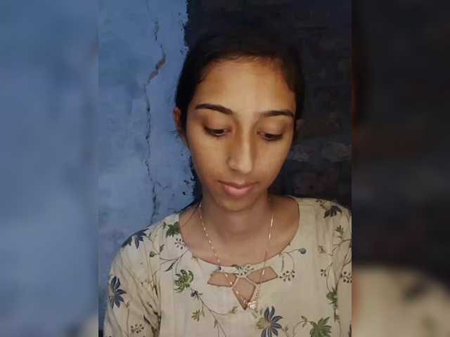 AlinaPopy's BongaCams show and profile