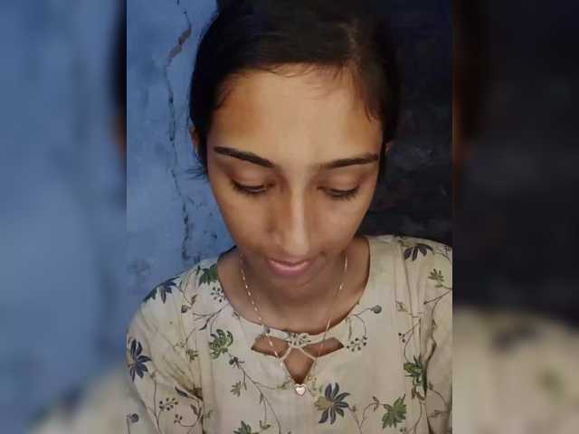 AlinaPopy's BongaCams show and profile