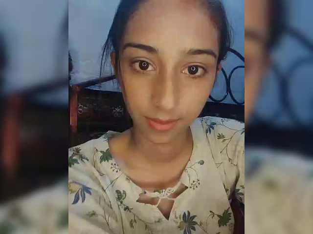 AlinaPopy's BongaCams show and profile