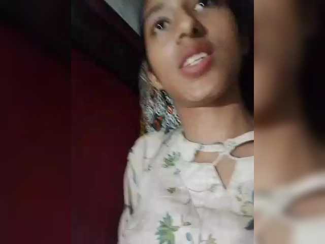 AlinaPopy's BongaCams show and profile