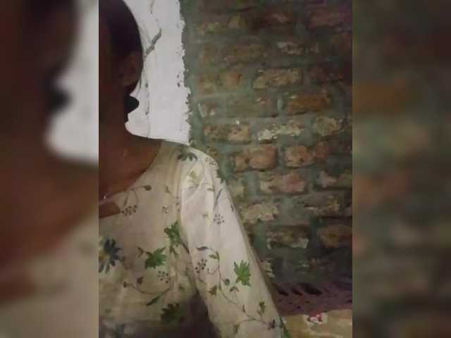 AlinaPopy's BongaCams show and profile