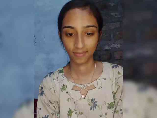 AlinaPopy Live Webcam on BongaCams