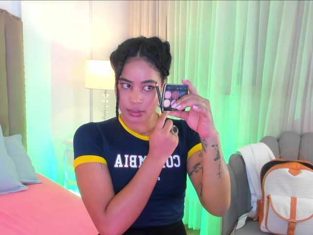 ribylove's BongaCams show and profile