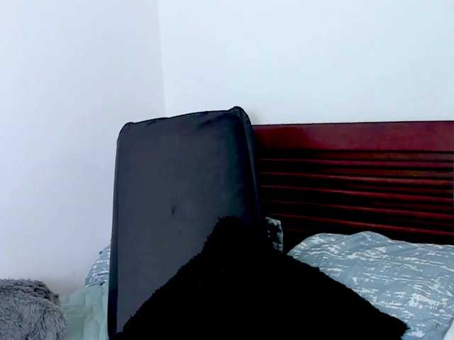 vanessaasquirt's BongaCams show and profile