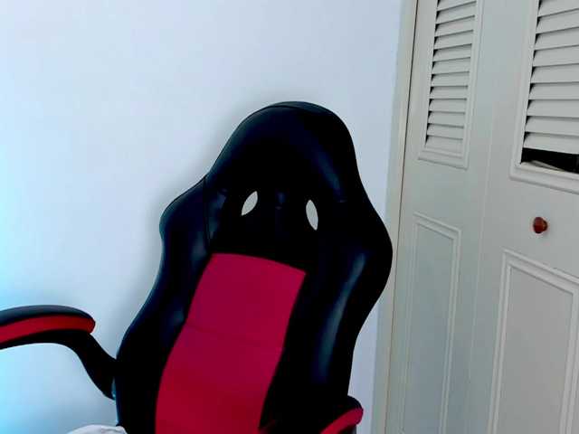 vanessaasquirt's BongaCams show and profile