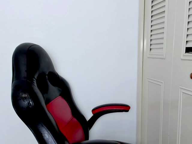 vanessaasquirt's BongaCams show and profile