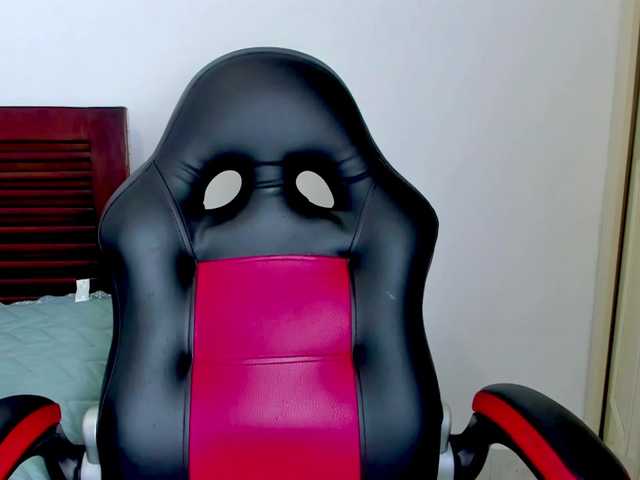 vanessaasquirt's BongaCams show and profile