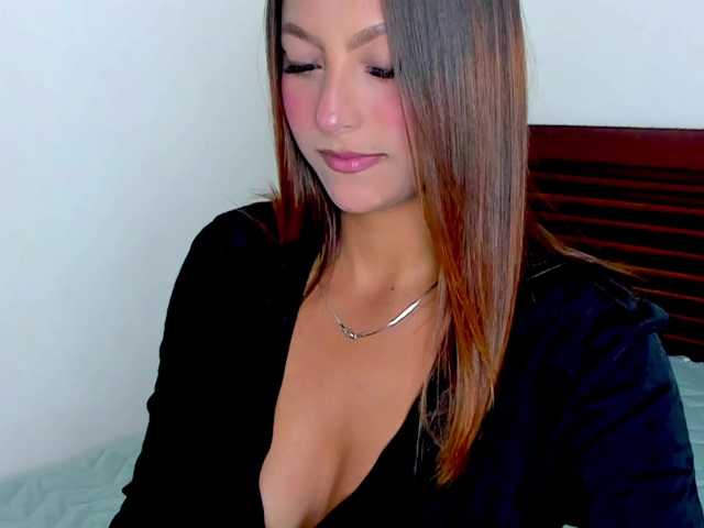 vanessaasquirt's BongaCams show and profile