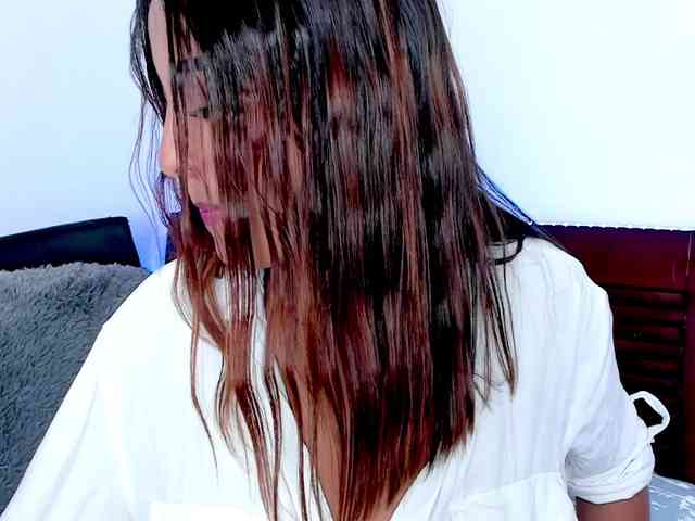 vanessaasquirt webcam