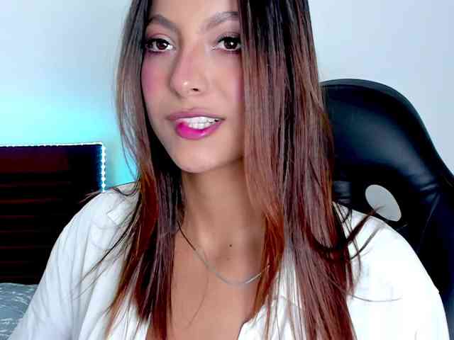 vanessaasquirt webcam