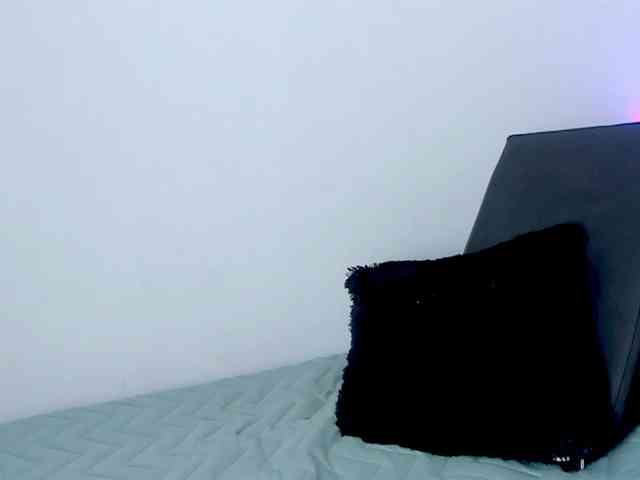 vanessaasquirt webcam