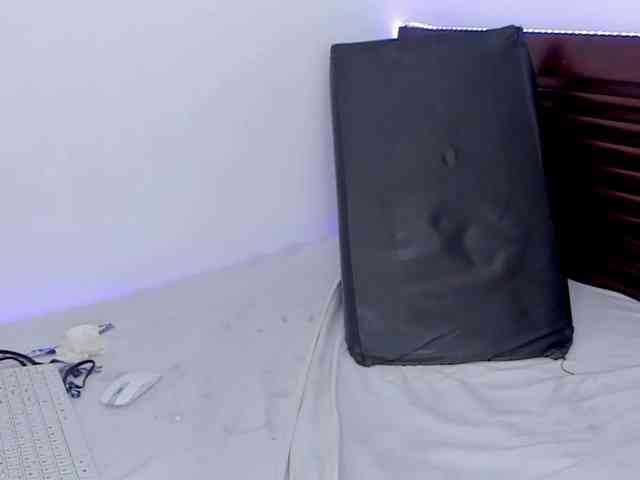 vanessaasquirt webcam