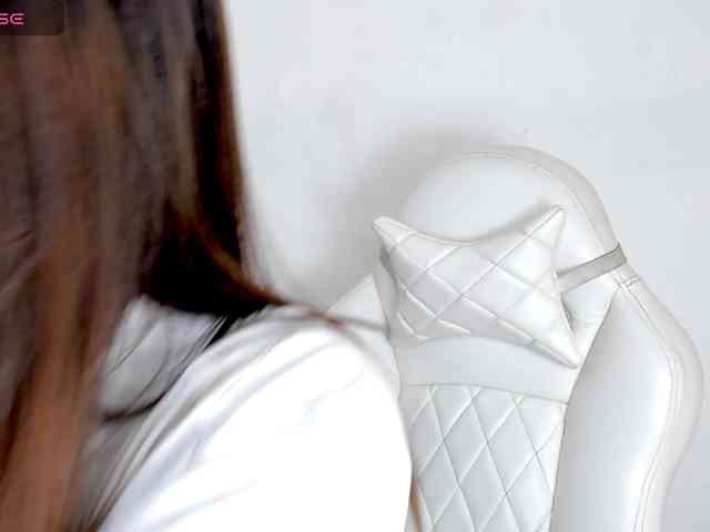 vanessaasquirt webcam