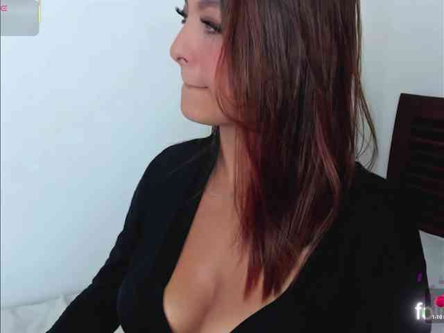 vanessaasquirt webcam