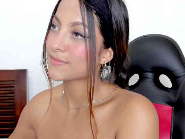 vanessaasquirt webcam