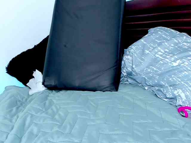 vanessaasquirt webcam