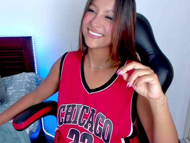 vanessaasquirt webcam