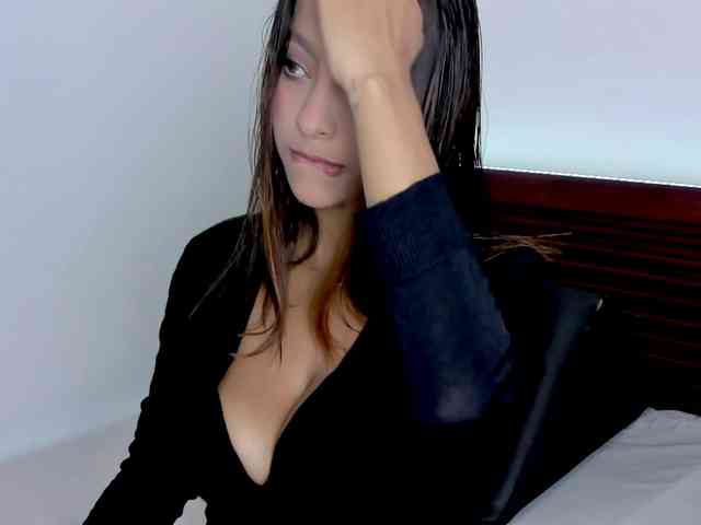 vanessaasquirt webcam