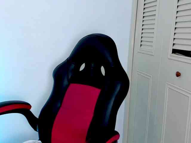 vanessaasquirt webcam