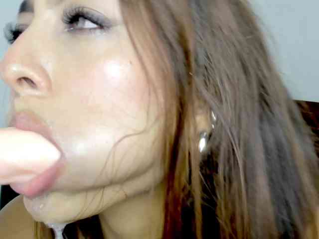 vanessaasquirt webcam