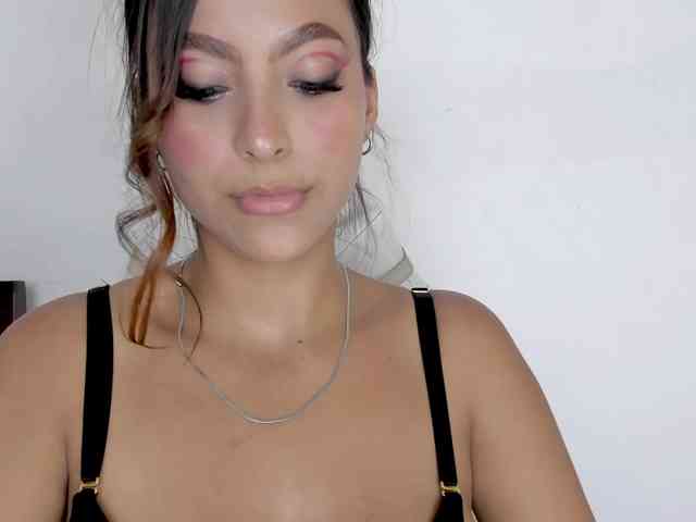 vanessaasquirt webcam