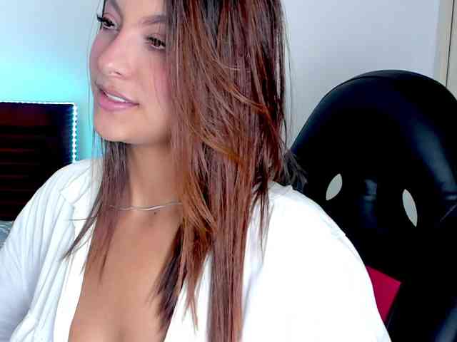 vanessaasquirt webcam