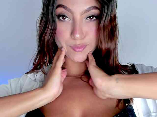 vanessaasquirt webcam