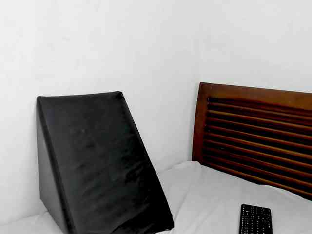 vanessaasquirt webcam