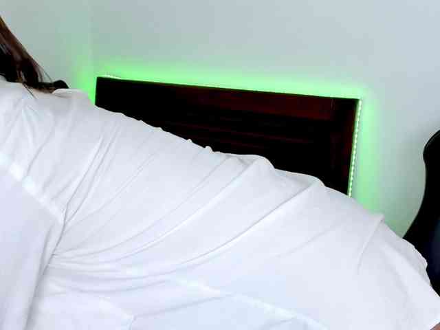 vanessaasquirt webcam