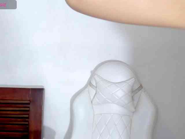 vanessaasquirt webcam