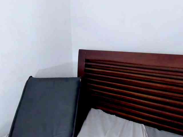 vanessaasquirt webcam