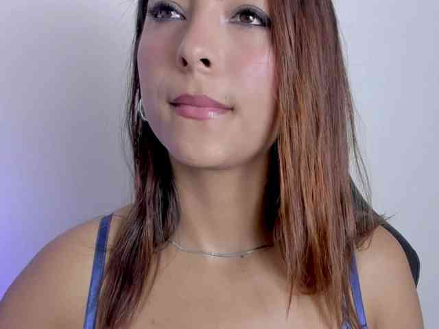 vanessaasquirt webcam