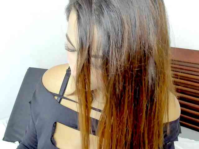 vanessaasquirt webcam