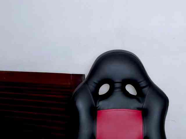 vanessaasquirt webcam