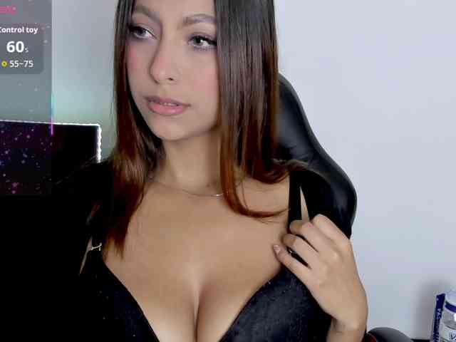 vanessaasquirt webcam