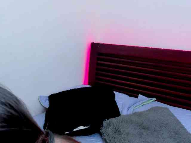 vanessaasquirt webcam