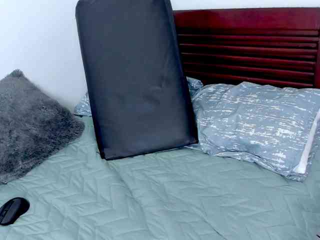 vanessaasquirt Live Webcam on BongaCams