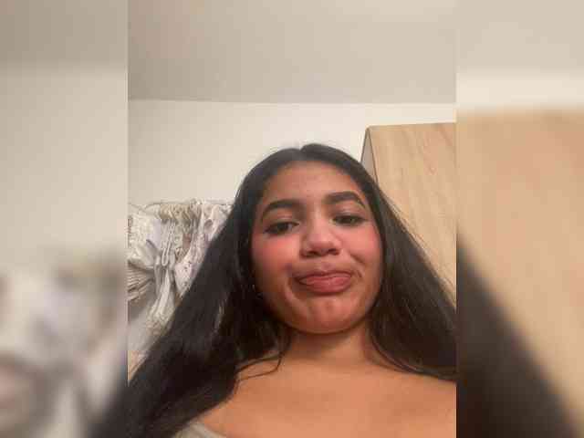 isabellpretty Live Webcam on BongaCams