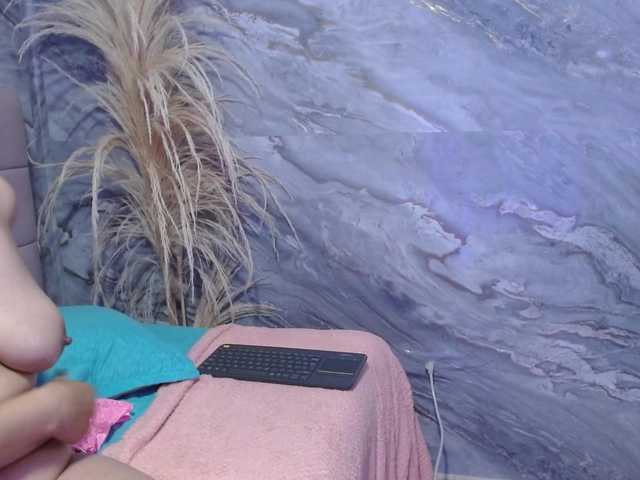 michel-ramirez's BongaCams show and profile