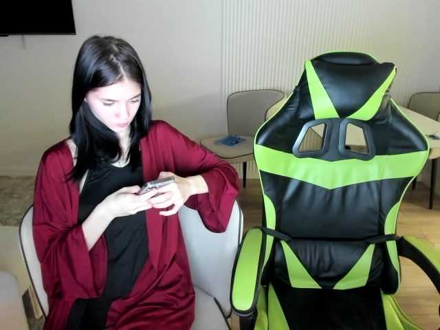 Alina13842 – webcam model profile photo